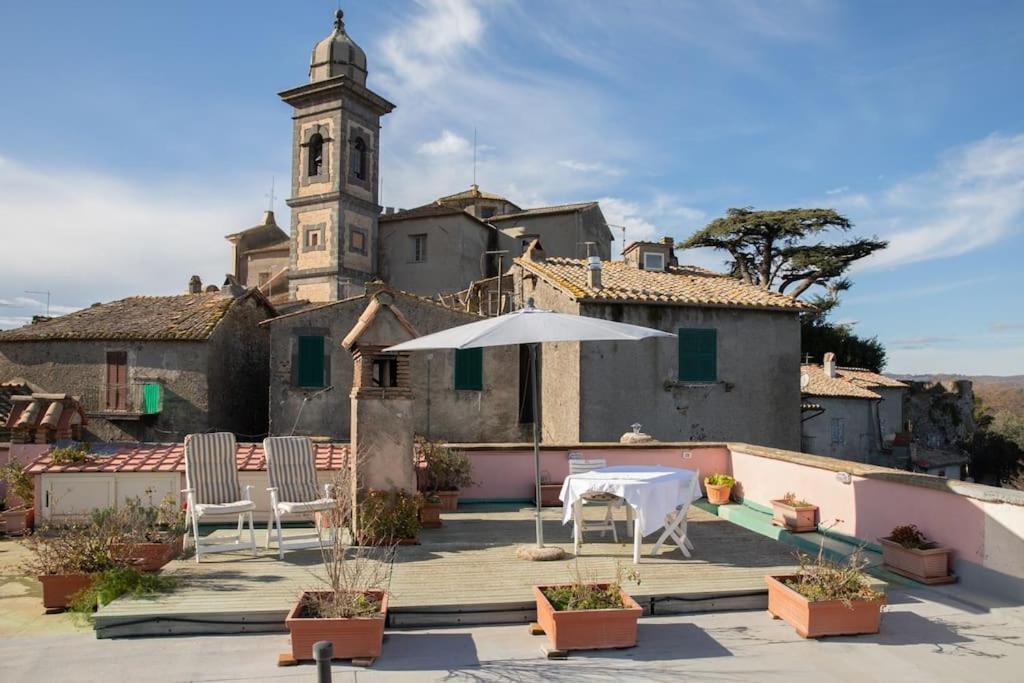 La Terrazza Nel Borgo Apartment Bracciano  Exterior photo