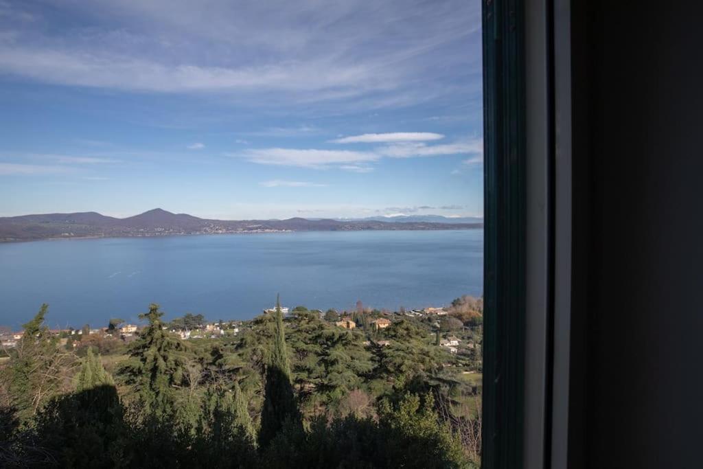 La Terrazza Nel Borgo Apartment Bracciano  Exterior photo